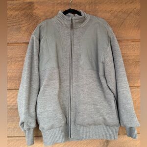 Orvis 100% Wool Full-Zip Sweater Jacket
Size Large – Quilted Shooting Patches